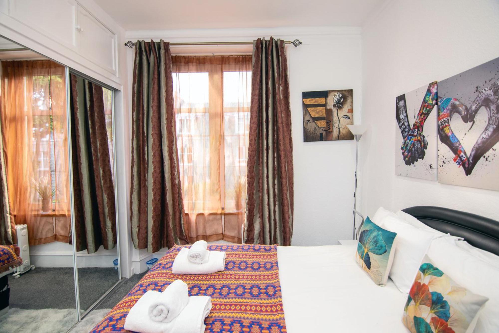 The Summit West End- Elegant Apartment With Free Parking In Prime Location أبردين المظهر الخارجي الصورة